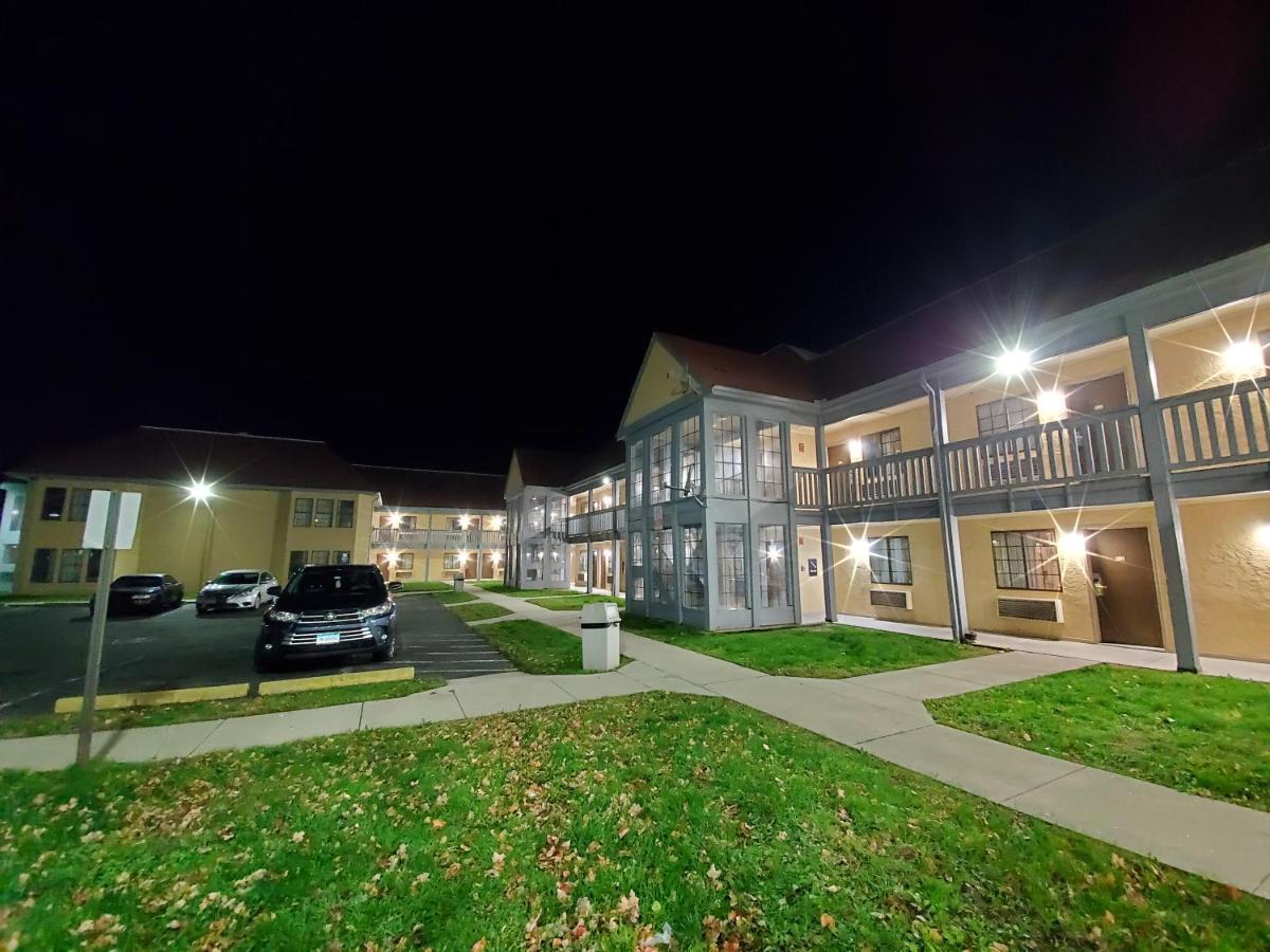 Travel Inn Motel ฮาร์ตฟอร์ด ภายนอก รูปภาพ