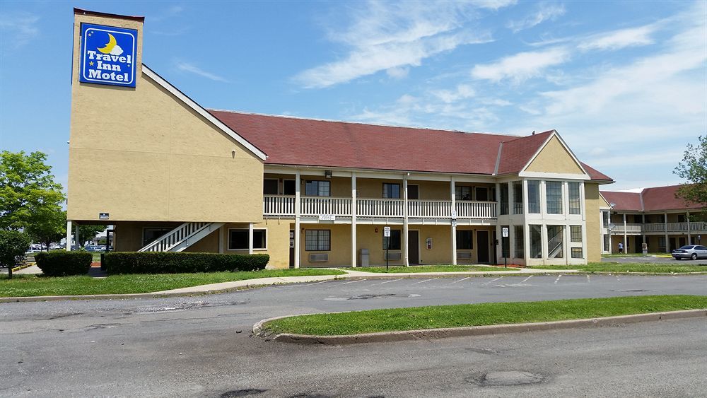 Travel Inn Motel ฮาร์ตฟอร์ด ภายนอก รูปภาพ